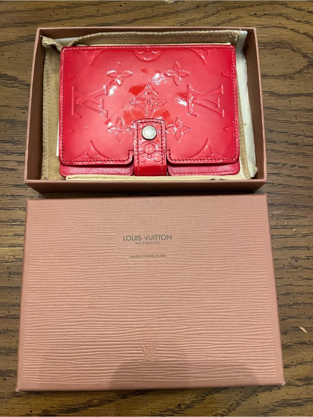 Louis Vuitton Red Vintage Monogram Vernis Palm Pilot Cover